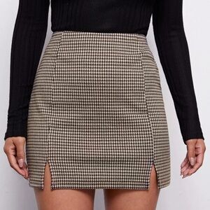 Classic Houndstooth Mini Skirt